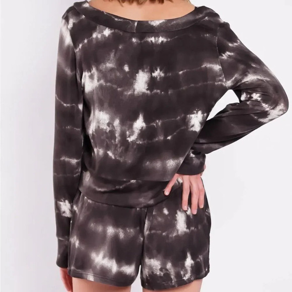 CLEARANCE NWT co-ord athleisure tie dye short set - Picture 1 of 3